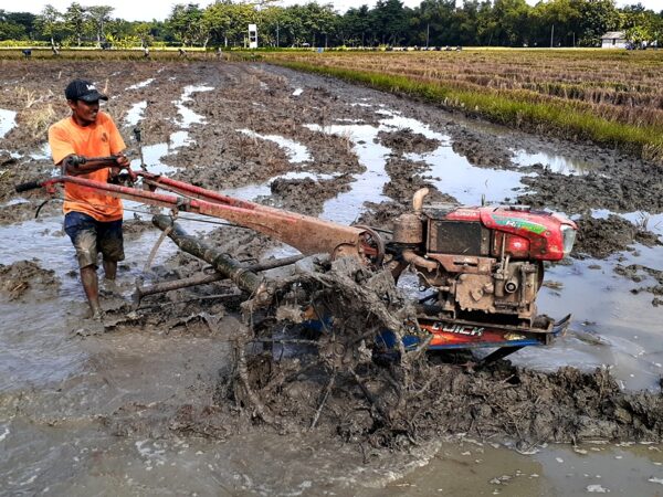 Peluang produk hand tractor