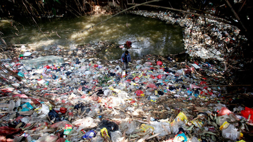 masalah plastik di sistem pembuangan