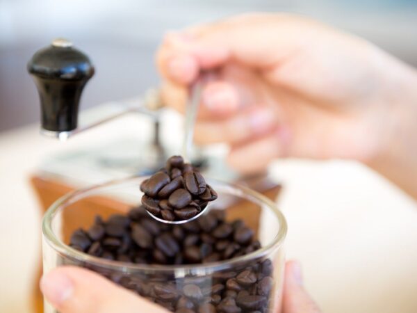 cara merebus biji kopi dari biji mentah hingga siap diseduh